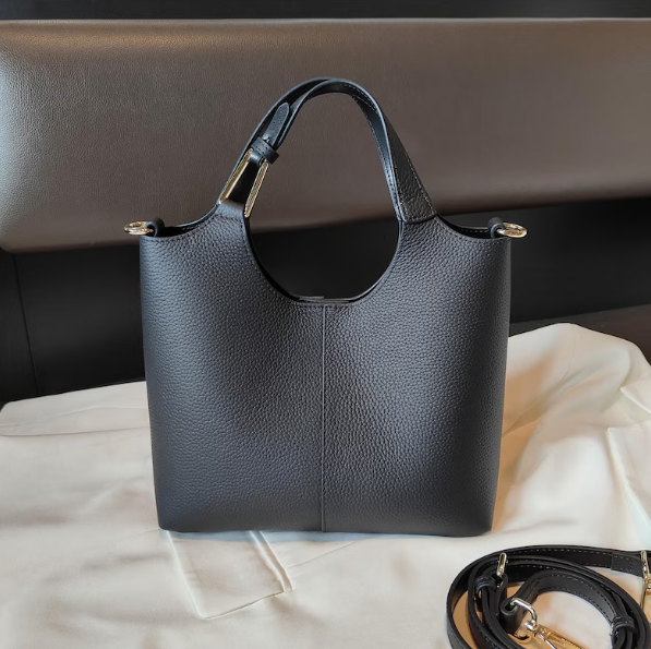 Minimalist Leather Shoulder Bag