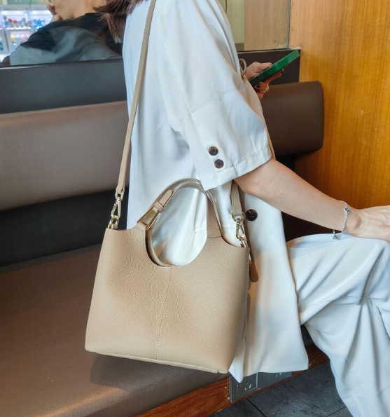 Minimalist Leather Shoulder Bag